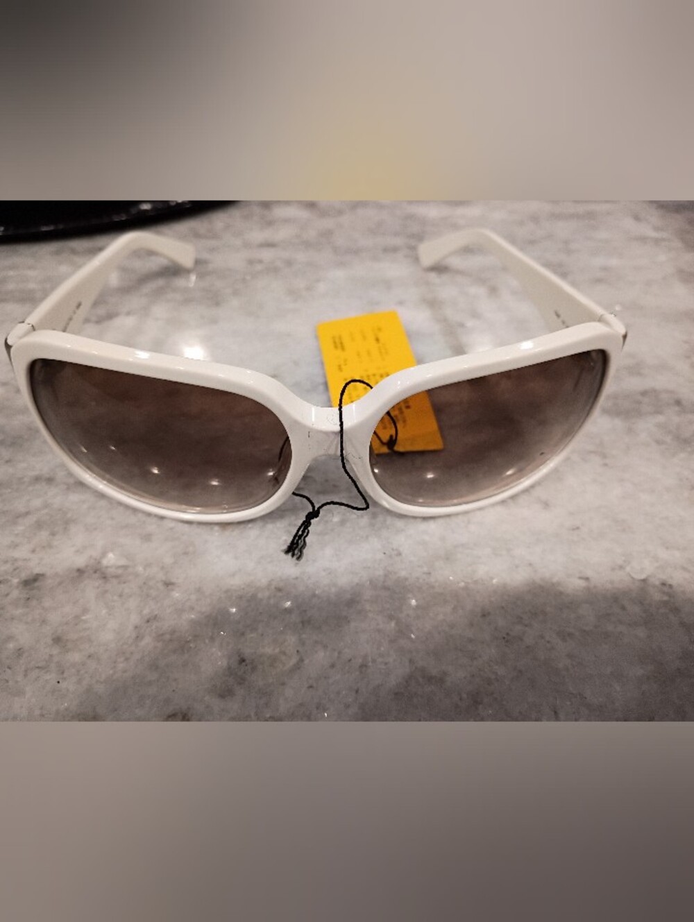 Fendi White Oval Women's Logo Sunglasses with Brown Gradient Lenses